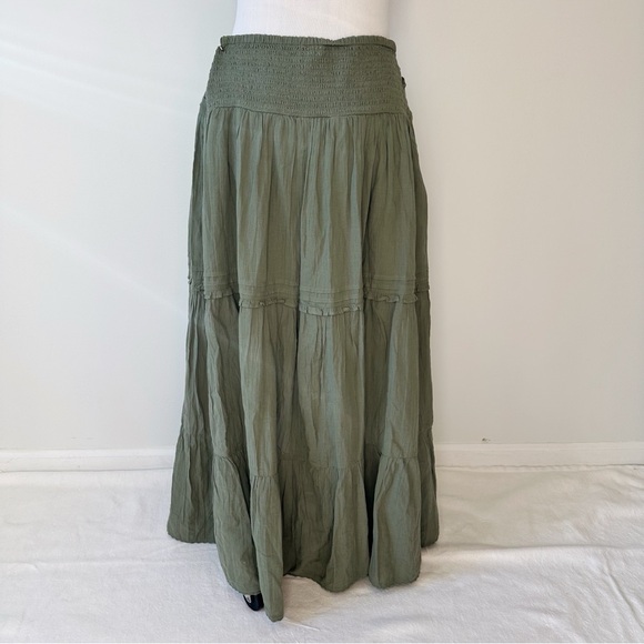 Aerie NWT Green Cotton Gauzy Tiered Skirt Smocked Waist Long Front Slit, size L - Picture 5 of 16